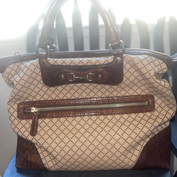 Authentic GUCCI Vintage Cathrine Canvas Large Tote with Crocodile Trim - Picture 3 of 7